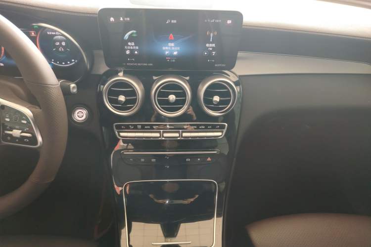 Used Mercedes-Benz GLC 2022 Refreshed GLC 260 L 4MATIC Dynamic Edition