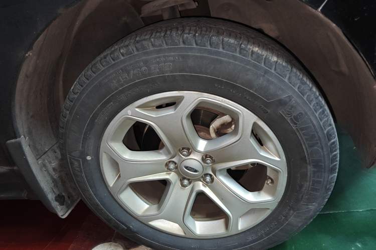 Used Ford Edge 2012 2.0T Elite Sunroof Edition Right Front Wheel Hub
