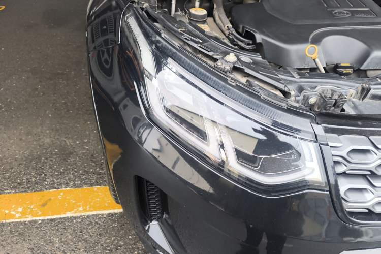 Used Land Rover Discovery Sport 2020 249 PS R-Dynamic Performance Edition