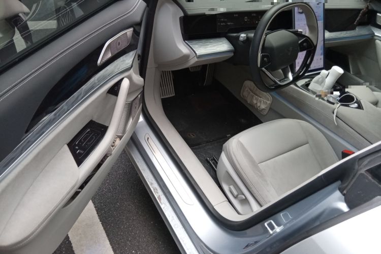 Used NETA S 2022 Extended-Range Version 1160 km Rear-Drive Big Edition Driver Seat