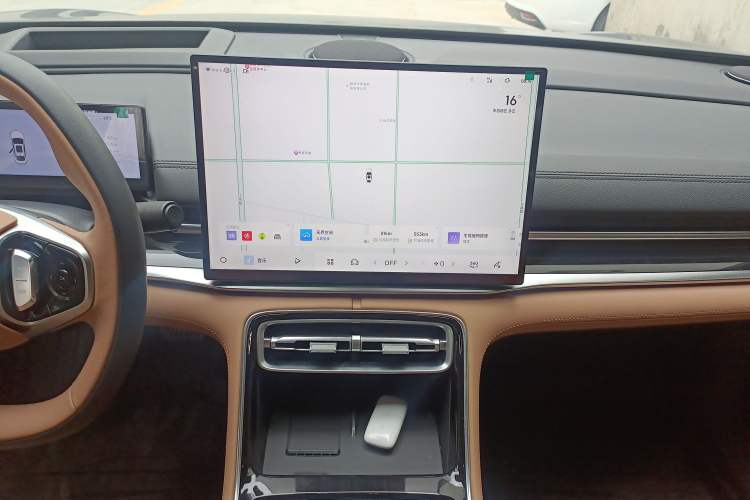 Used Geely Galaxy A7 2025 Model EM-i 150km Starship Edition Audio And AC Panel