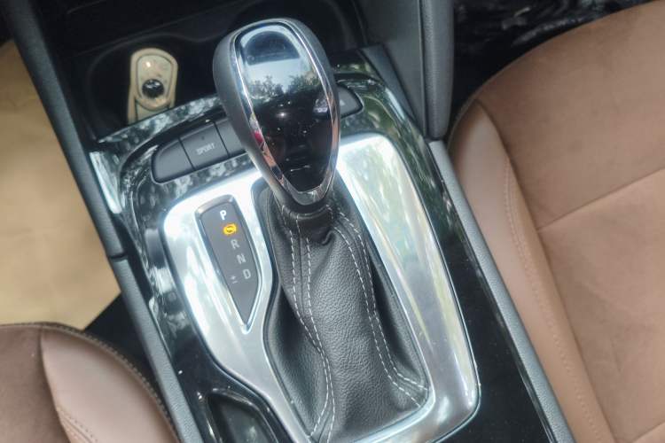 Used Buick Regal 2019 20T Elite Version China VI Standard