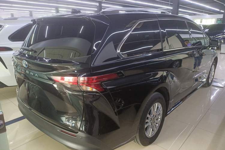 Used Toyota SIENNA 2021 2.5L Hybrid Comfort Edition