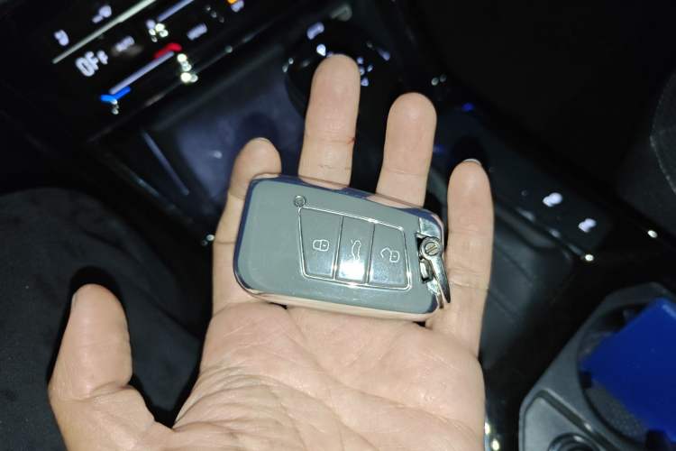 Used Volkswagen Passat 2022 330TSI Starry Luxury Edition Vehicle Key