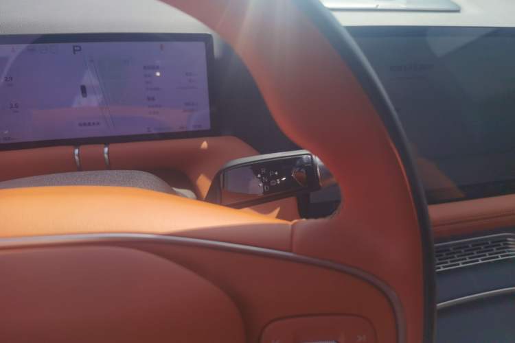 Used XPeng G9 2025 625 Long-Range Max Gear Lever