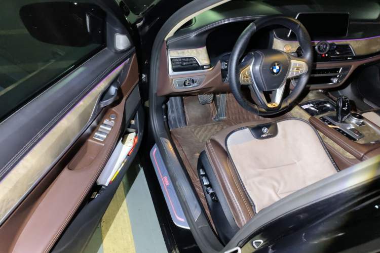 Used BMW 7 Series 2019 Restyled 740Li Leading Luxury Package
