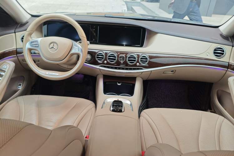 Used Mercedes-Benz S-Class 2014 S 320 L Business Model Center Console