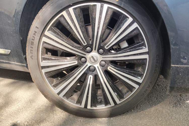 Used Volvo S90 2024 B5 Zhiyuan Luxury Edition
