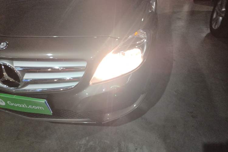 Used Mercedes-Benz B-Class 2012 B 180 Left Front Headlight