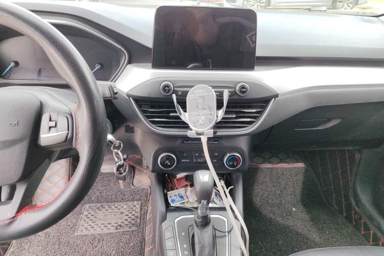 Used Ford Focus 2019 Hatchback 1.5L Automatic Sharp Edition China V Standard Audio And AC Panel