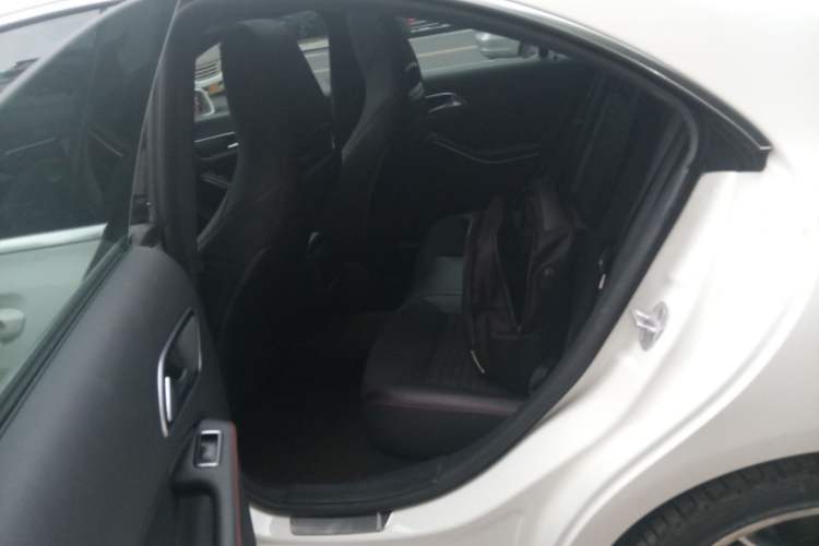 Used Mercedes-Benz CLA 2015 CLA 220 4MATIC
