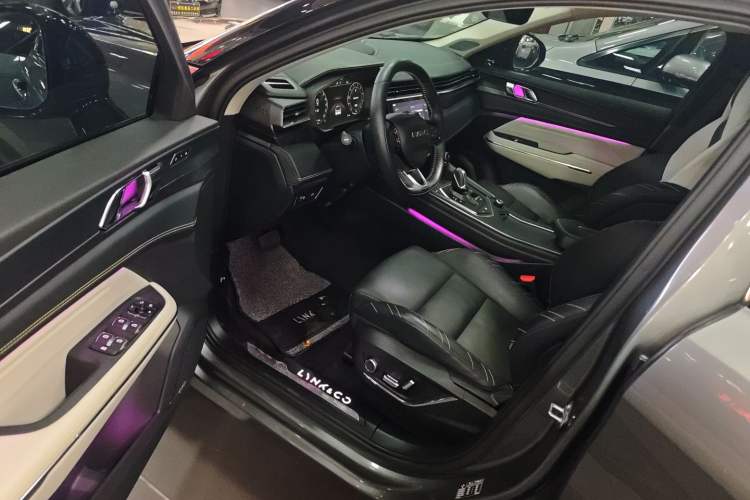 Used Lynk & Co 05 2020 2.0TD Two-Wheel Drive Shine Halo