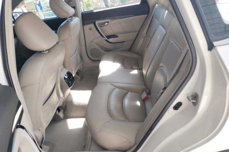 Used GAC Trumpchi GA6 2015 1.8T DCT Luxury Navigation Model
