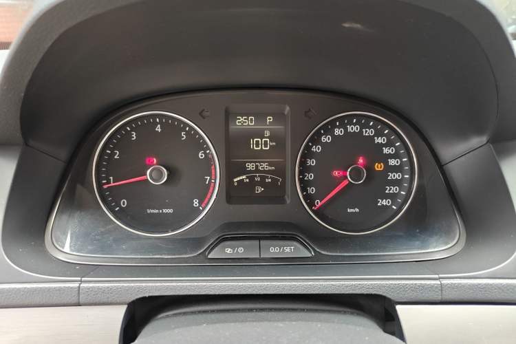 Used Volkswagen Lavida 2014 1.4TSI DSG 30th Anniversary Edition
