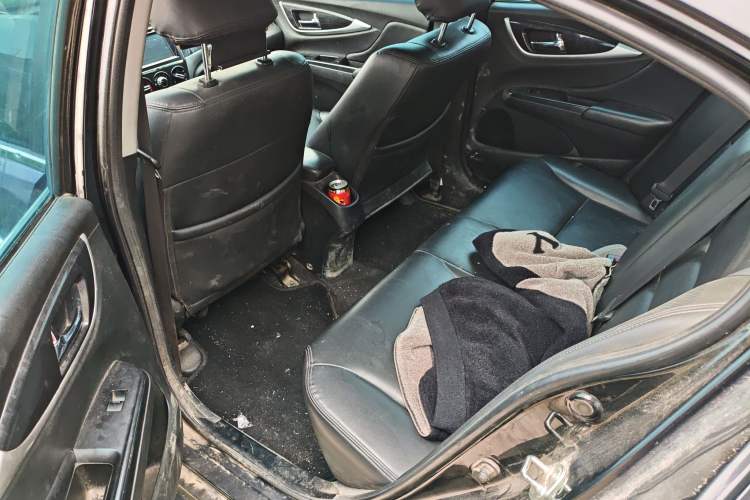 Used Honda Crider 2015 1.8L automatic luxury edition
