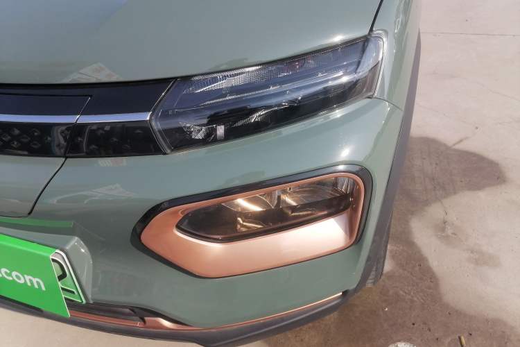 Used Dongfeng NAMMI BOX 2022 Champion Edition Light Wind Version 201KM Standard Model
