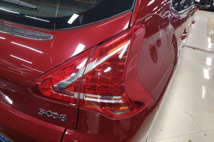 Used Peugeot 3008 2015 2.0L Automatic Trend Edition
