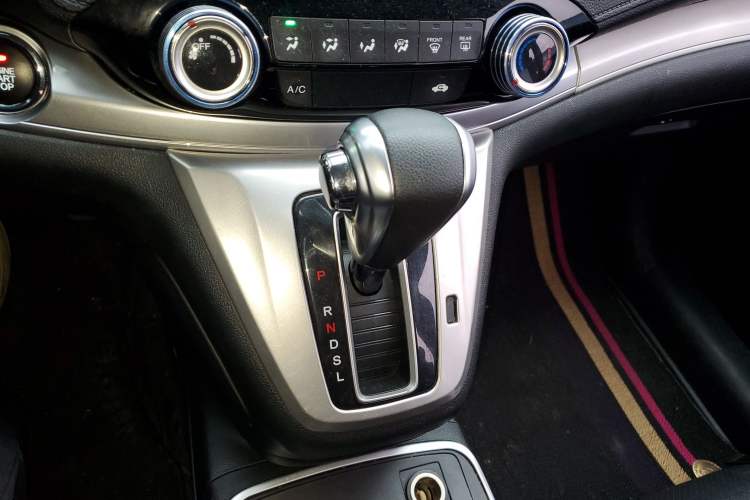 Used Honda CR-V 2016 2.0L two-wheel drive Urban Edition