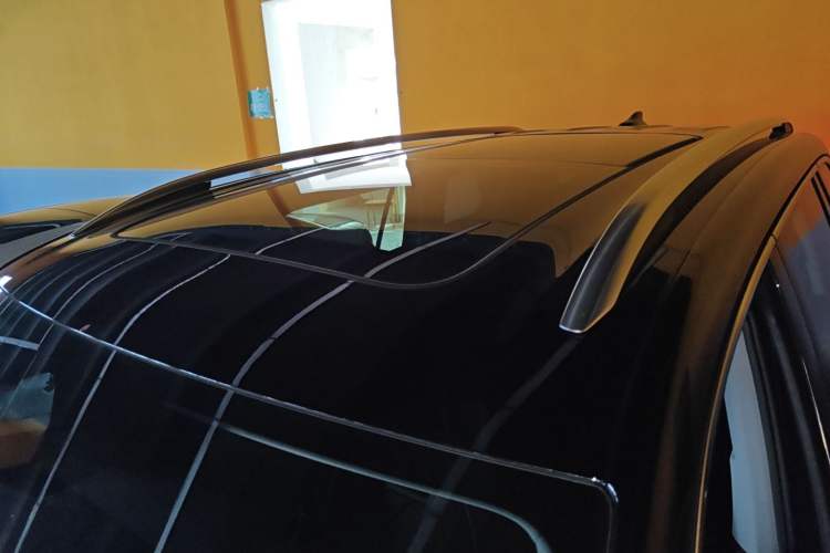 Used Volkswagen Teramont 2025 Tiguan Pro 450TSI 4Motion Crosswind Edition Roof