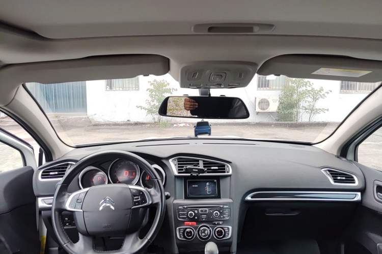 Used Citroen C4L 2013 1.6 THP Automatic Impression Edition Headliner