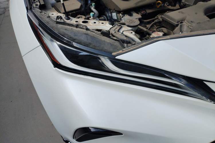 Used Toyota Venza 2022 2.0L CVT Two-Wheel Drive Prestige Edition Right Front Headlight