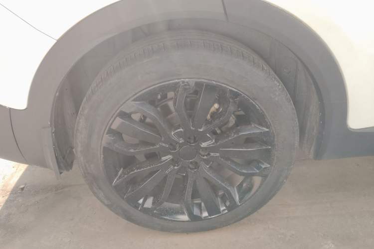 Used JETOUR X70 2018 1.5T Automatic Smart Drive Edition Right Rear Wheel Hub