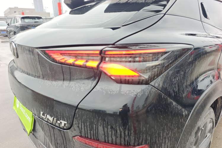 Used CHANGAN UNI-T 2020 1.5T Prestige Version
