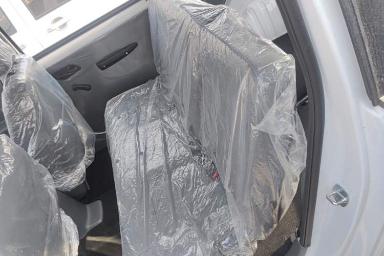 Used Wuling Hongguang New Energy 2025 Extended-Range Hybrid 50 km Standard Version