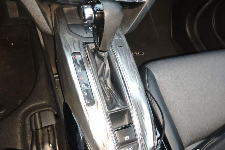 Used Honda XR-V 2020 220TURBO CVT Luxury Edition Gear Lever