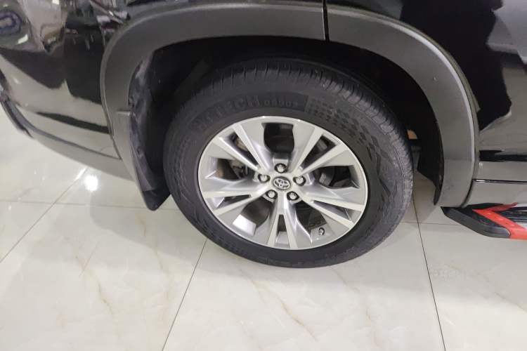 Used Toyota Highlander 2015 2.0T Four-Wheel Drive Elite Edition 7-Seater
