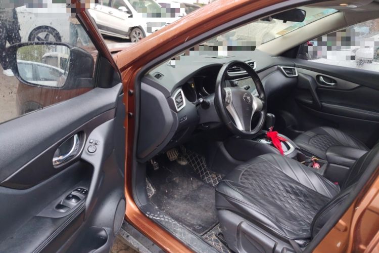 Used Nissan X-Trail 2014 2.0L CVT Comfort Edition 2WD Driver Seat