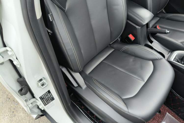 Used Roewe RX3 2018 1.6L Manual Flagship Edition