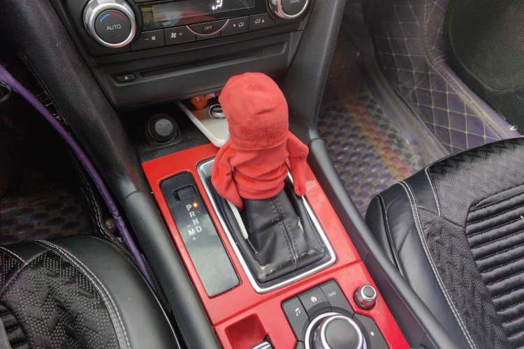 Used Mazda Mazda 3 Axela 2017 Sedan 1.5L Automatic Luxury Model Emission Standard China V
