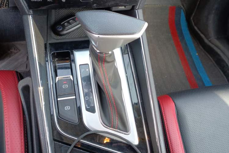 Used Venucia T60 2020 1.6L CVT Smart Drive Version China VI Standard
