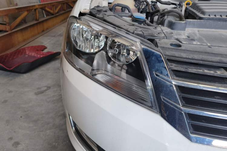 Used Volkswagen Gran Lavida 2013 1.6L Manual Comfort Model
