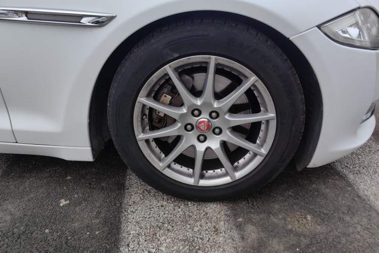 Used Jaguar XJ 2014 XJL 2.0T Two-Wheel-Drive Elegant Business Edition