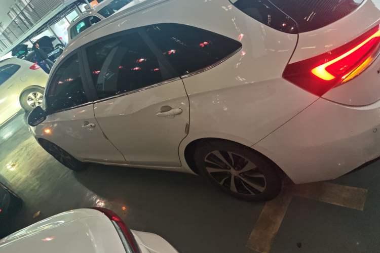 Used Buick Excelle GX 2019 18T Automatic Connected Elite Model China V Standard
