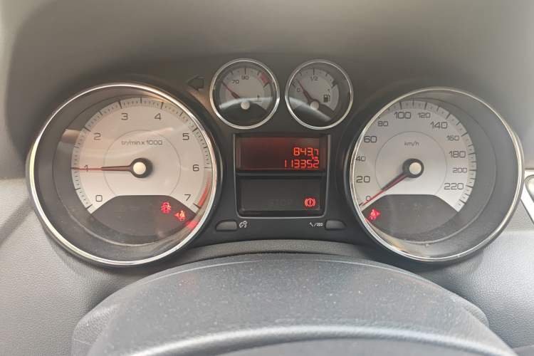 Used Peugeot 308 2012 1.6L Manual YouShang Edition
