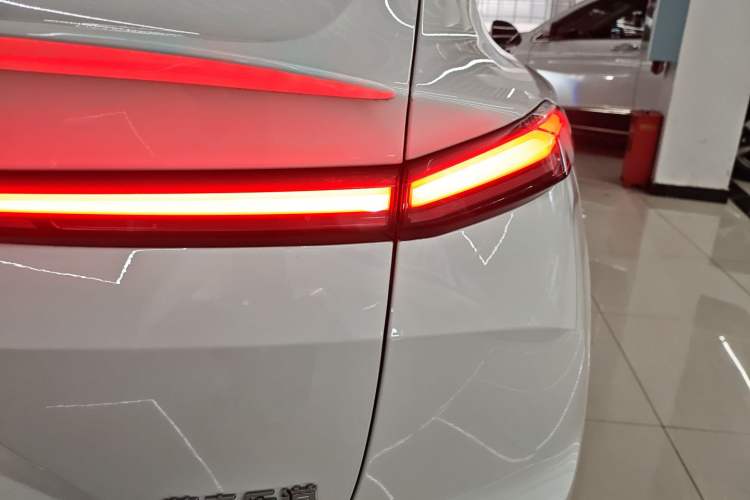 Used ONVO L60 2024 60 kWh Rear-Drive Version Exterior 6