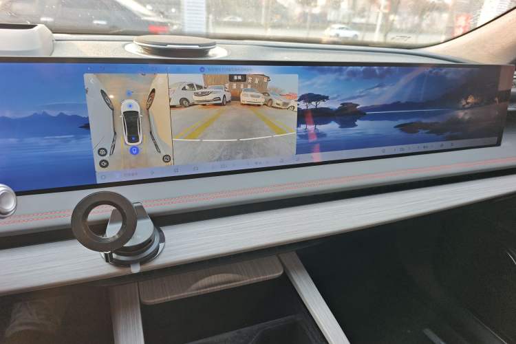 Used Geely Galaxy E8 2024 620 km All-Wheel-Drive Dragon Edition