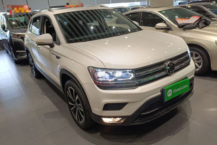 Used Volkswagen Tharu 2021 280TSI Two-Wheel-Drive Luxury Plus Edition Front Right 45 Deg