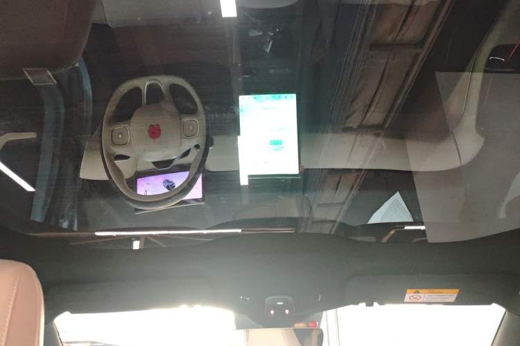 Used Nio ET5 2024 75 kWh Headliner