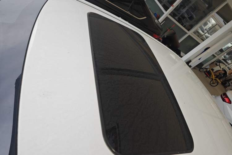 Used Toyota Levin 2023 Smart Electric Hybrid Dual-Engine 1.8L Luxury Edition Roof