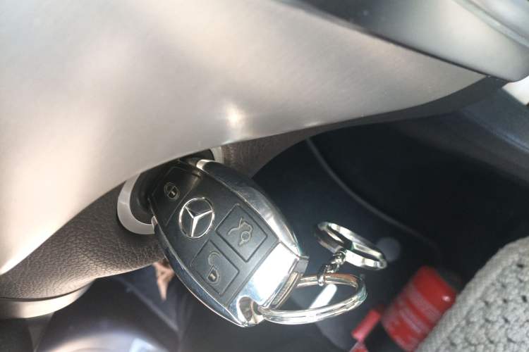 Used Mercedes-Benz M-Class 2012 ML 300