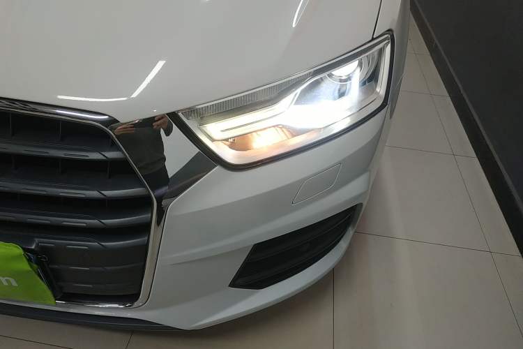 Used Audi Q3 2017 30 TFSI Fashion Model
