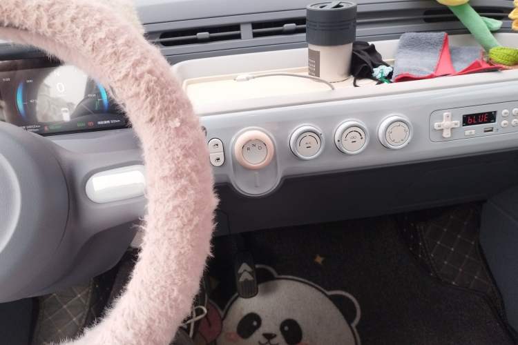 Used Bestune Pony 2025 222km Clever Horse Audio And AC Panel