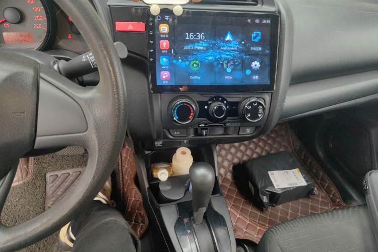 Used Honda Fit 2014 1.5L SE CVT Fashion Model
