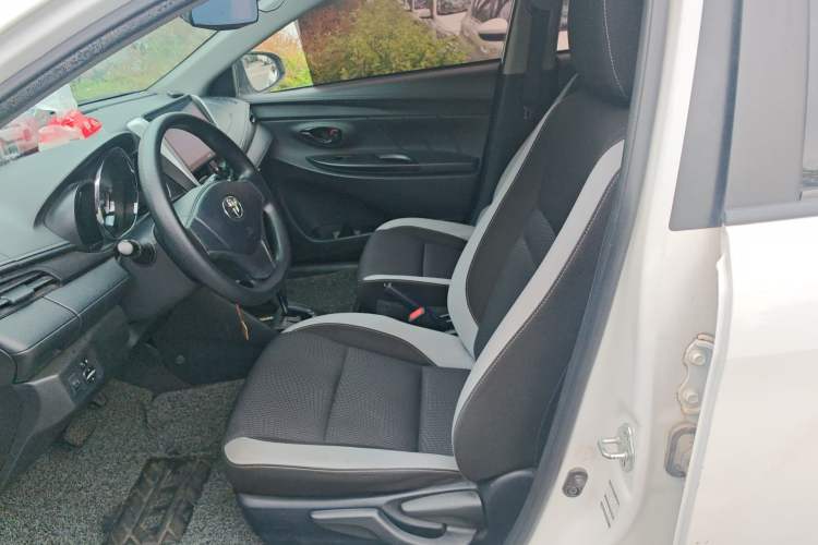 Used Toyota YARiS L Zhi Xuan 2020 X-Trail X 1.5L CVT Leading Edition
