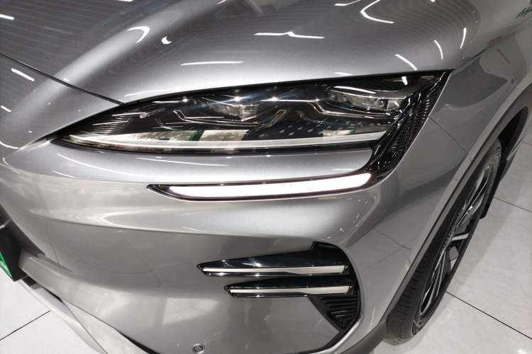 Used BYD Song PLUS New Energy 2025 EV 520km Premium Version
