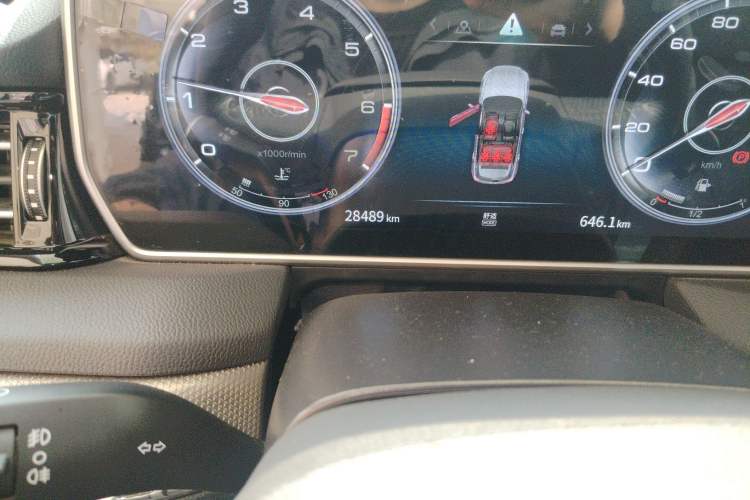 Used Hongqi HS5 2022 Revised Version 2.0T Smart Connect Flagship Edition